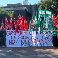 Presidio dei lavoratori davanti alla sede dell'A.S. Roma